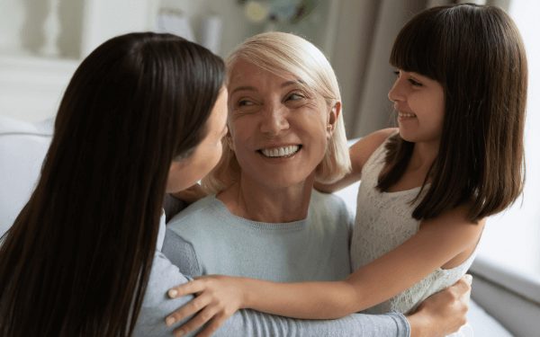 Mujeres, madre, hija y abuela